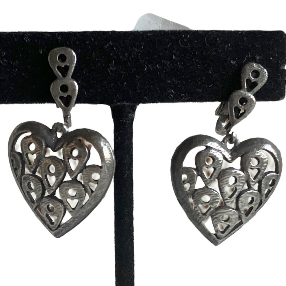 Artistic Metal Heart Shaped Clip Earrings